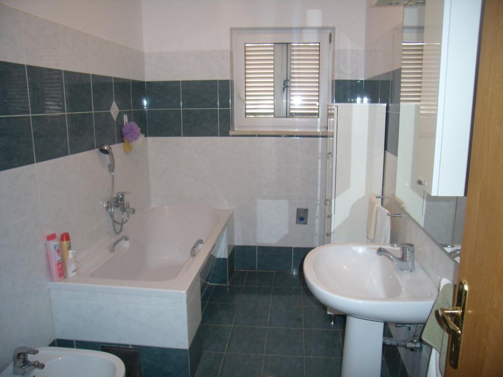 Apartments Natali Kaštela Εξωτερικό φωτογραφία
